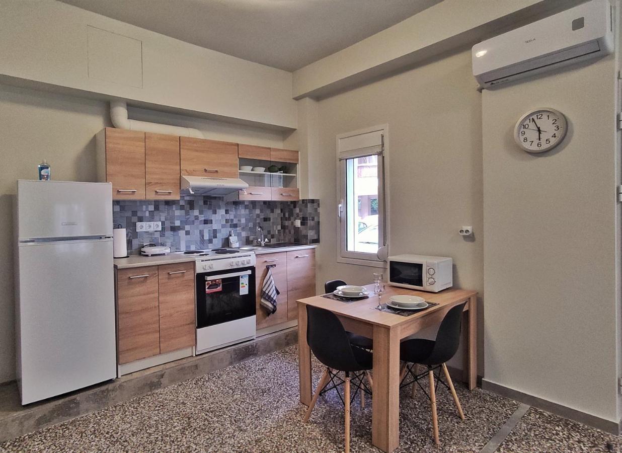 Garnet 3 Appartement Kalamáta Buitenkant foto